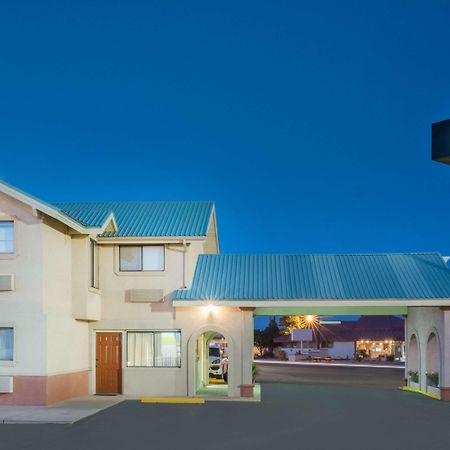 Days Inn By Wyndham Hobbs Exteriér fotografie